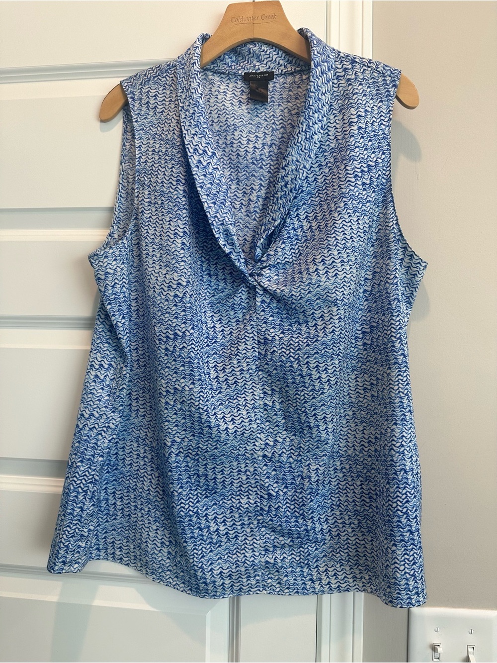 Ann Taylor Blue Patterned Drape Neck Sleeveless Top